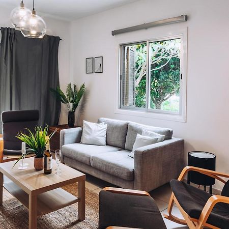 Minimal Townhouse Center Paphos Villa ภายนอก รูปภาพ